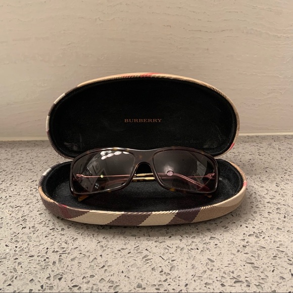 Burberry- vintage Burberry rectangle sunglasses - Picture 2 of 5